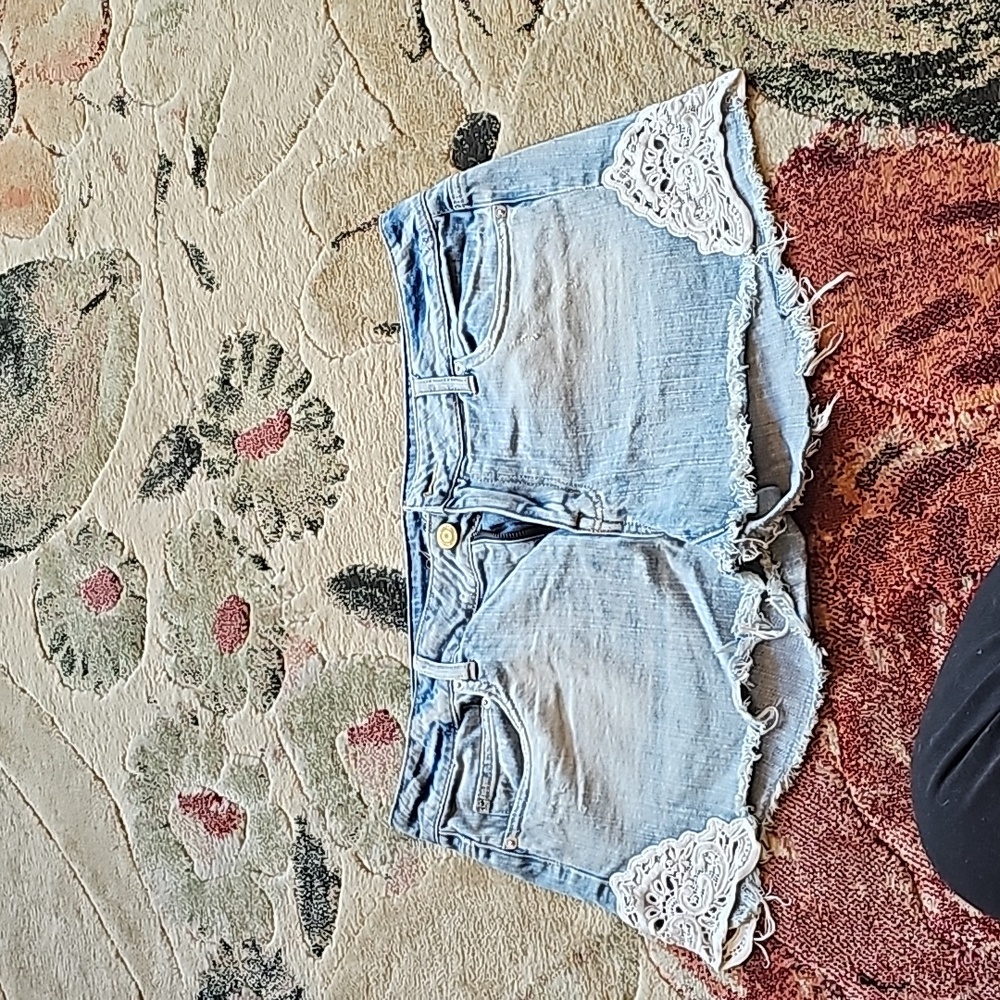 Vintage amerivan eagle denim shorts with lace applique